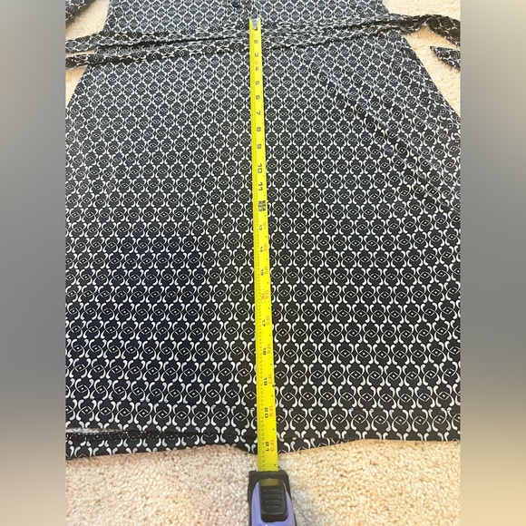 Banana Republic 3/4 Sleeves Black Patterned Dress. Size Medium - Picture 8 of 9